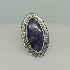 Anillo Charoita